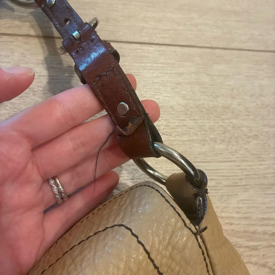 Coach Vintage Chelsea Nubuck Pebble Leather Tan Shoulder Bag 8A38 - Image 3 of 4