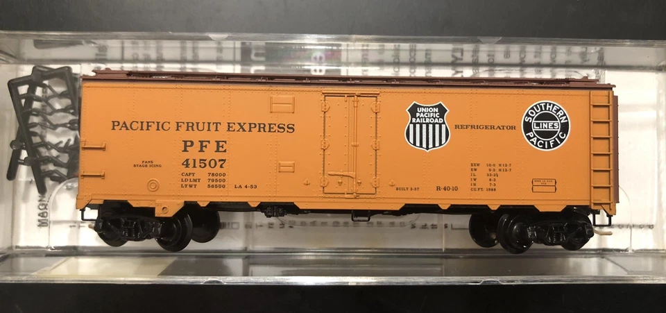 (9) N Scale Micro-Trains Wood Ice Reefer Lot - Miller Beer Pacific Fruit Express - Image 2 of 4