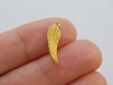 32 Angel wing charms bright gold tone AW36