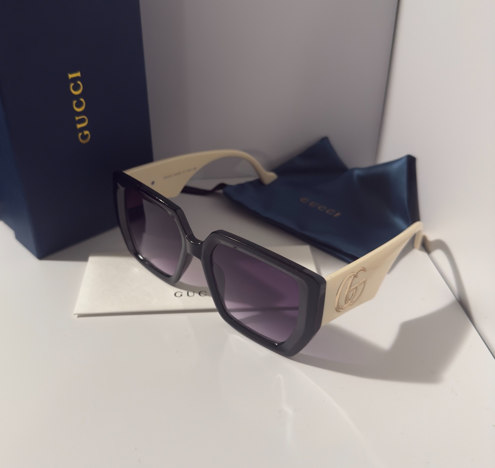 Gucci GG 0956S Cream/Purple Oversized Geometric Women's Sunglasses Ships Today