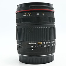 SIGMA Zoom 18-200mm f/3.5-6.3 DC Zoom Lens for Canon EF Mount DSLR [Exc+5]