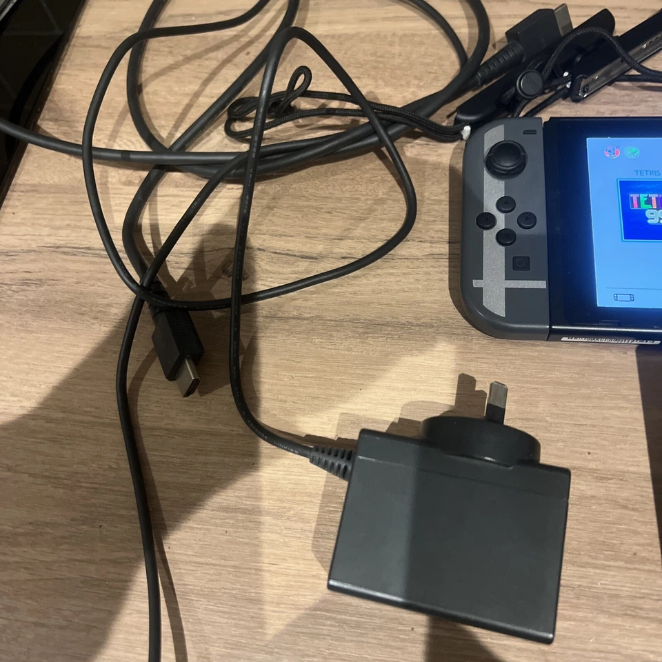 Nintendo Switch Super Smash Bros. Limited Edition Console  Dock next day post, photo 3 of 5