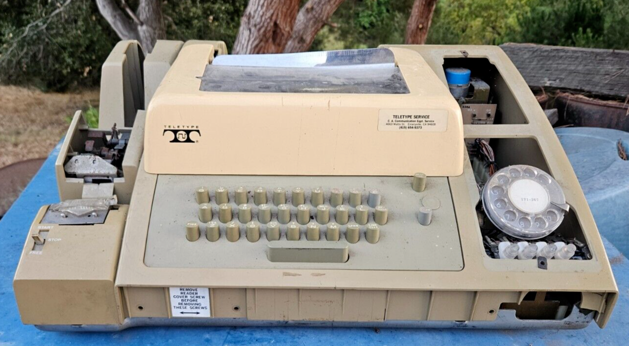 RARE TELETYPE MODEL 32 ASR TELEX | eBay
