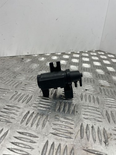 BMW 5 E60 E61 2006 Diesel 200kW Turbolader Druckwandler Magnetventil 7796634