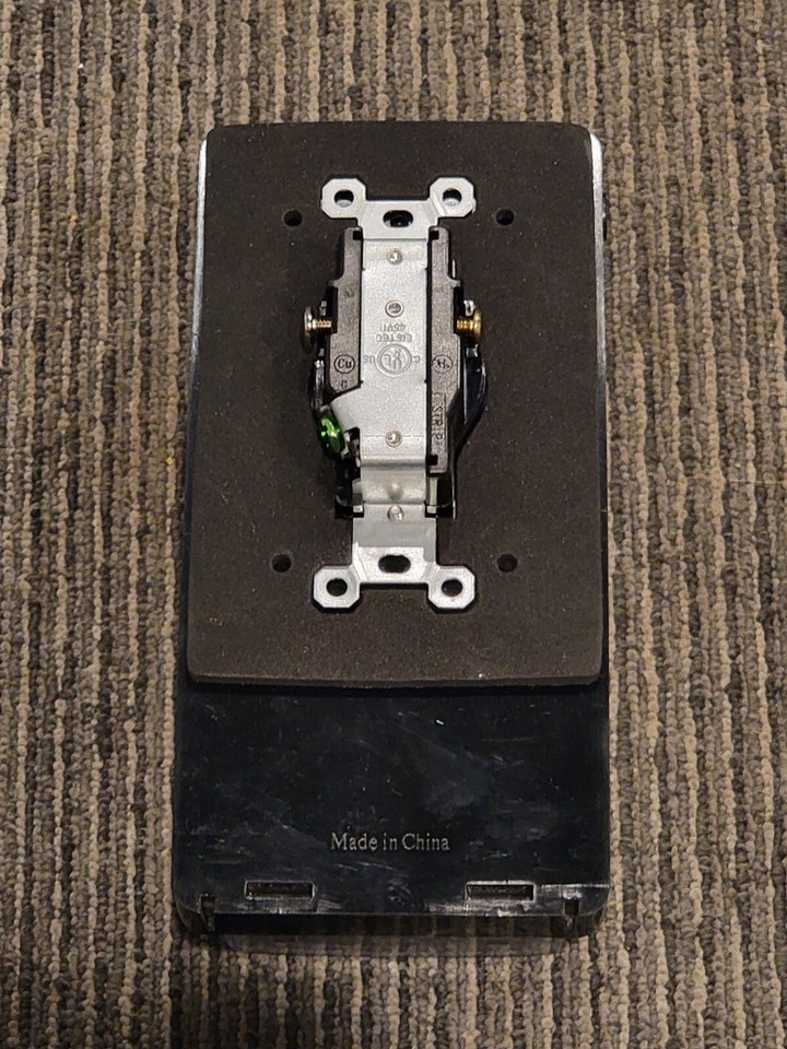 In Use Outlet Cover for large GFCI Plug 20 amp 15 Amp Hot Tub Spa