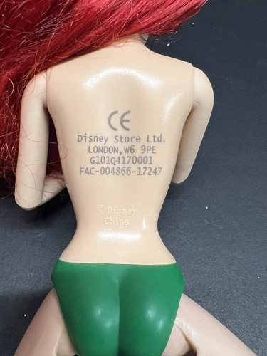 DISNEY Store London - Ariel Little Mermaid - Fashion Doll in Red Gown - Picture 9 of 9