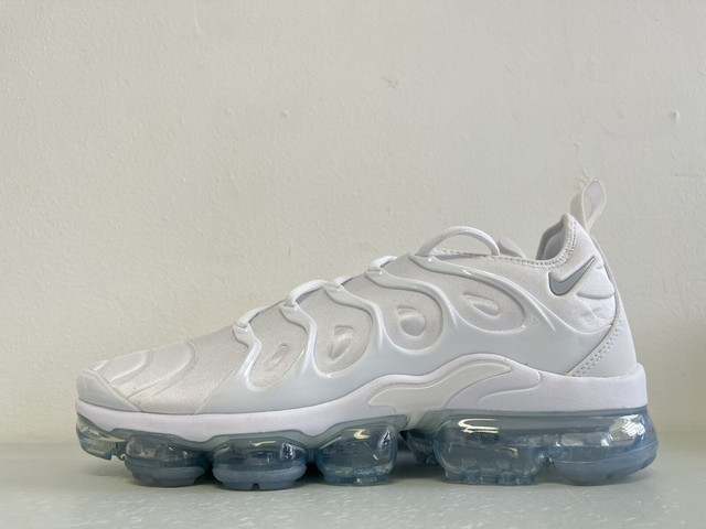Size 10.5 - Nike Air VaporMax Plus 