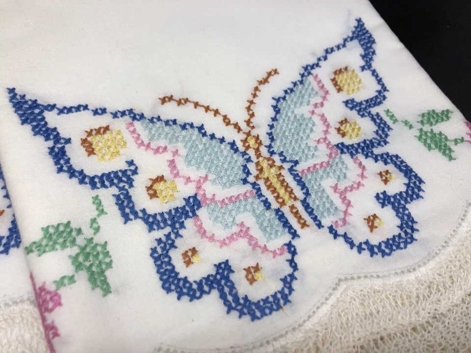 Par De Fundas De Almohada De Colección MARIPOSA Punto De Cruz con Borde De Encaje Crochet (RF884) Foto 3 de 4