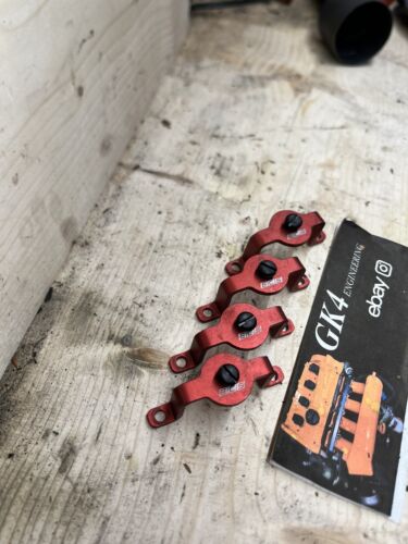 VW Audi Golf Jetta MK4 GTI A4 B5 2.0T ECS Coil Pack Hold Down Bracket Kit Red - Picture 3 of 4