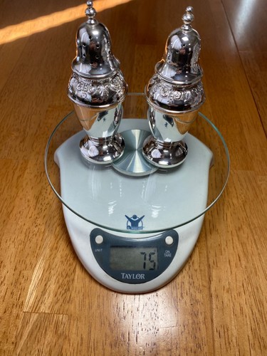 Vintage Wallace Stradivari Sterling Silver Salt/Pepper Shakers Clean Polished - Picture 9 of 10