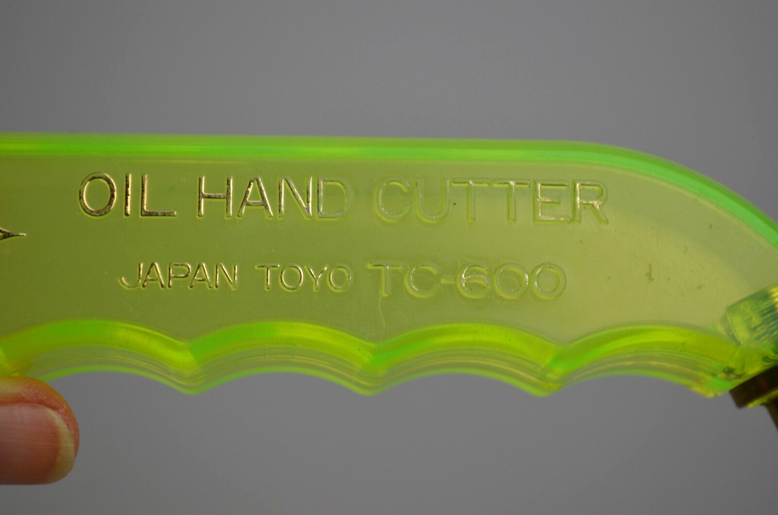 Vintage Toyo Yellow Oil Hand Cutter Glass Cutter Mod/ TC600 Made in
