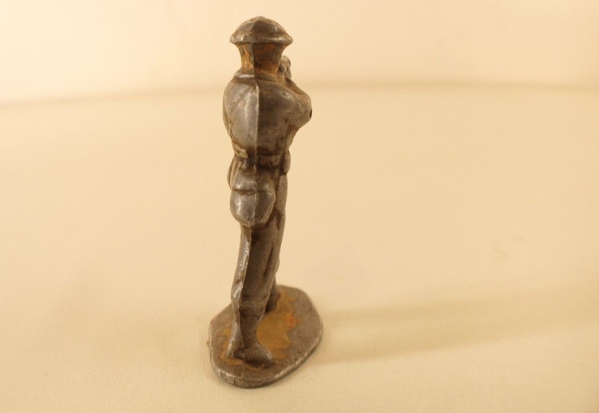 LOT DE 4 soldats anciens en alu. EUR 12,00 - PicClick FR