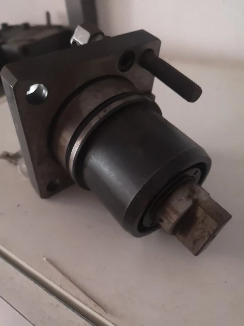 Utensile motorizzato Radiale per tornio CNC MT Marchetti NKM0280132 - Immagine 3 di 3