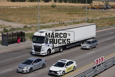 LKW Foto KAMAZ Planensattelzug Kasachstan weiß KAZPOST #w8aj