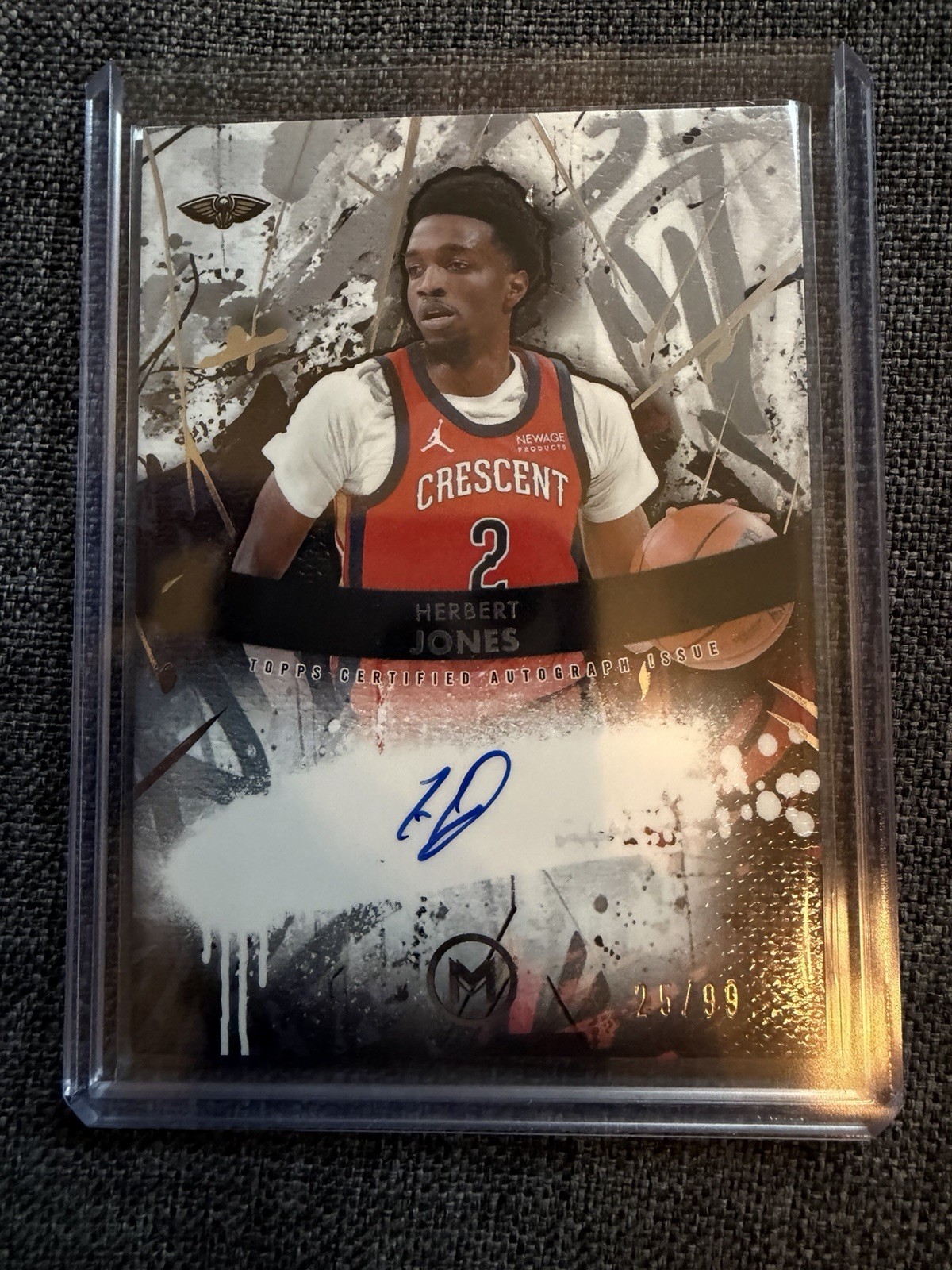 Herbert Jones 2025 Topps Motif Spray Paint Auto /99 Pelicans