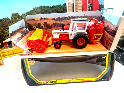 CORGI.1111.FARM.DAVID BROWN 1412.JF105 MÄHDRESCHER.TRAKTOR GEZOGEN.HARVESTER
