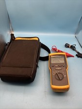 Fluke 1520 MegOhmMeter Insulation Resistance Tester with Leads