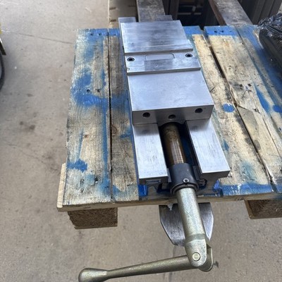 MACHINIST  Cise LATHE MILL Machinist Kurt Double Lock Machine 6'' DL640 (LPP6