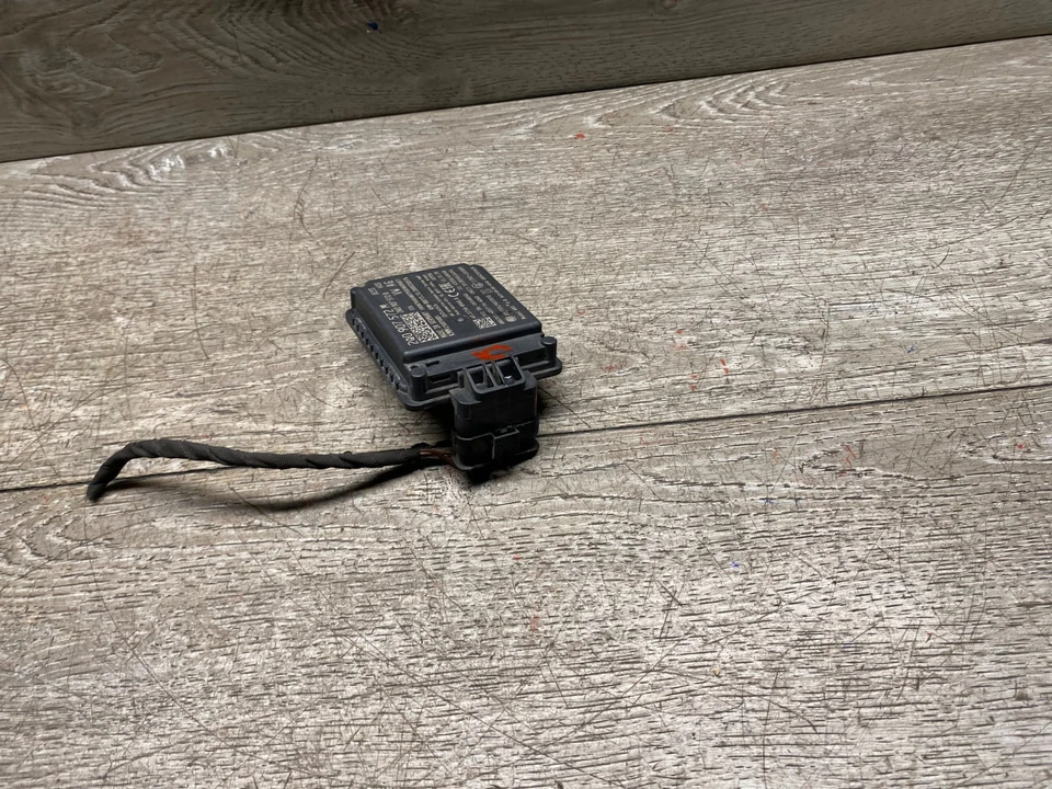 OEM VOLKSWAGEN TIGUAN 2017-2022 SENSOR RADAR DISTANCIA CONTROL CRUCERO DELANTERO Foto 4 de 4