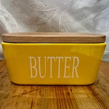 Square deep Butter Dish with wooden top