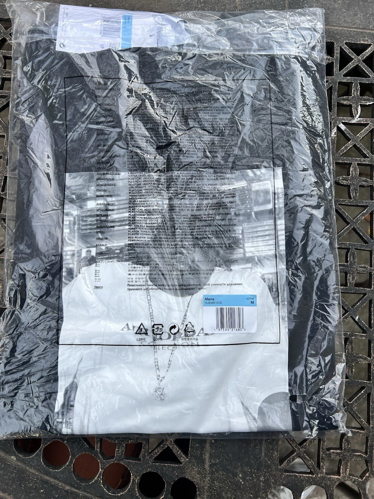 Tee shirt Supreme x Air Jordan Biggie Smalls taille Medium FW24 neuf avec étiquette