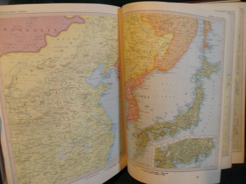 Family Weekly's Geodemographical Atlas of the World - 1958 - Picture 7 of 9