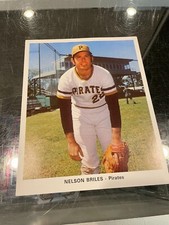 1972 NELSON BRILES 7x9 PITTSBURGH PIRATES PHOTO PACK TEAM ISSUED NM