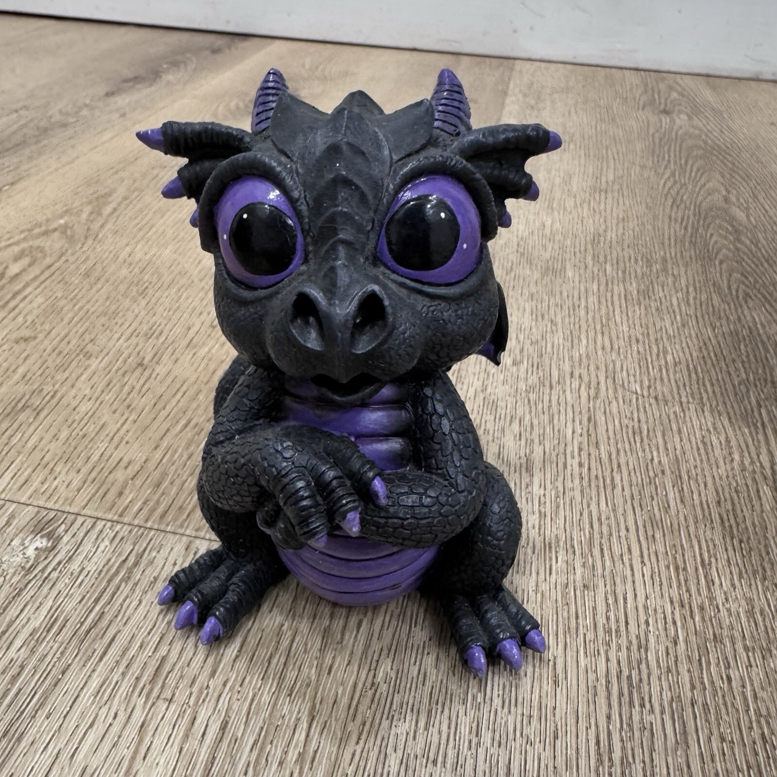 World of Wonders Dreamland Dragons Fantasy Home Decor Figurines (Onyx) 4.5H Inch