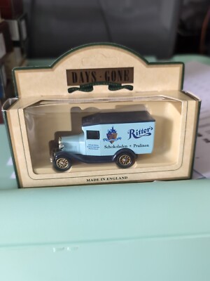 Oldtimer Lledo Days Gone 13064 1930 Modell ''A'' Ford Van Ritter Schokolade