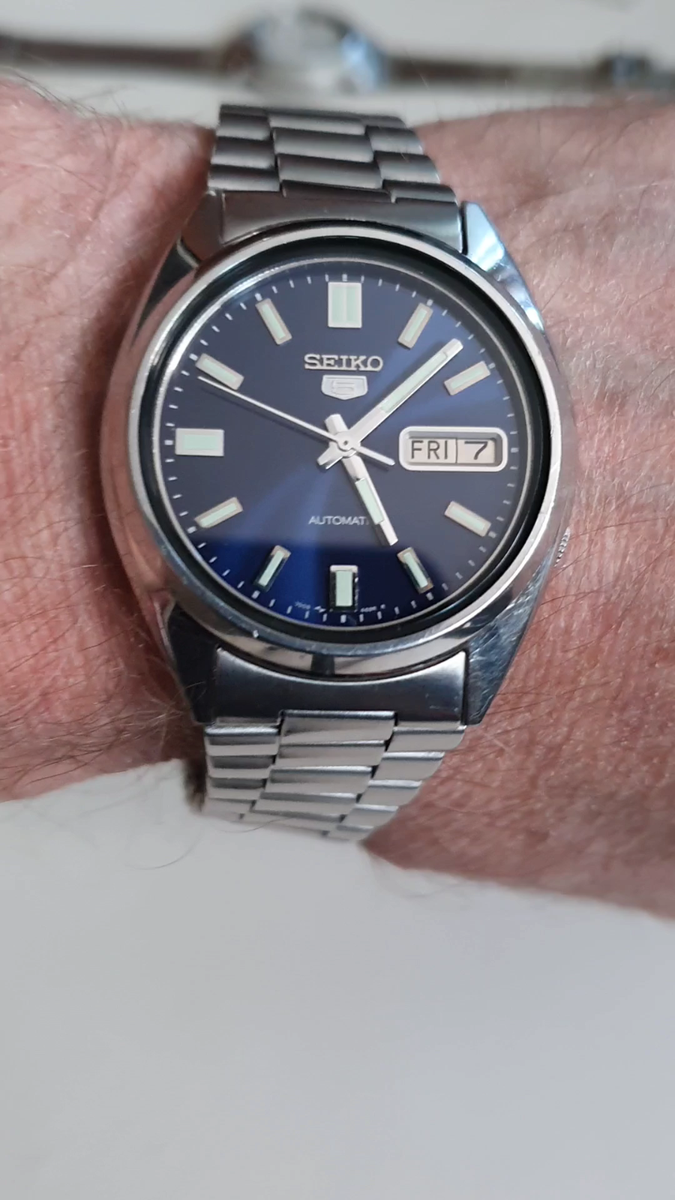 Vintage SEIKO 5 Ref.7009-3040 Automatic WR100M All Stainless