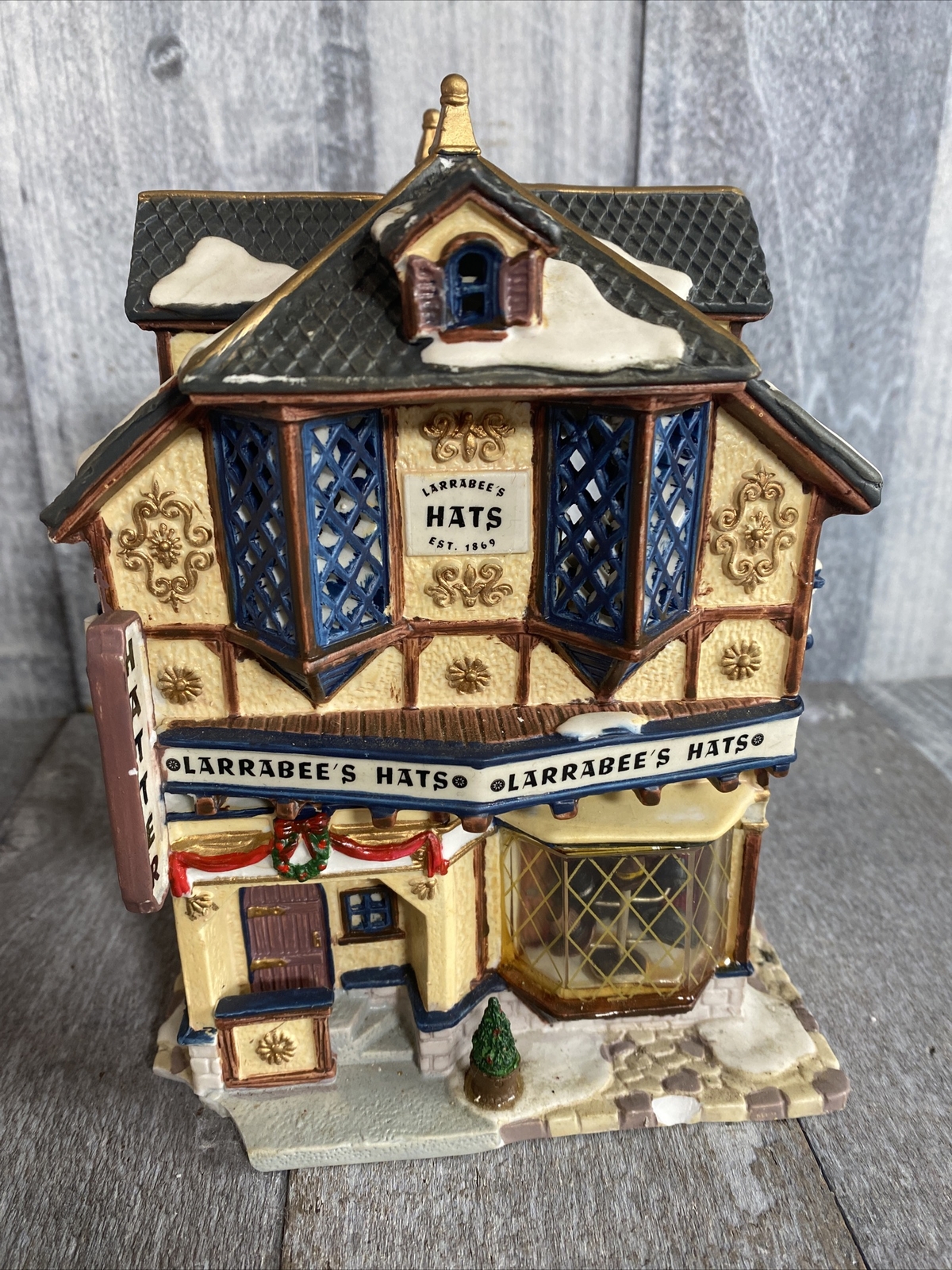 Lemax Caddington Village 'Larrabee's Hats' Porcelain Lighted House 2002