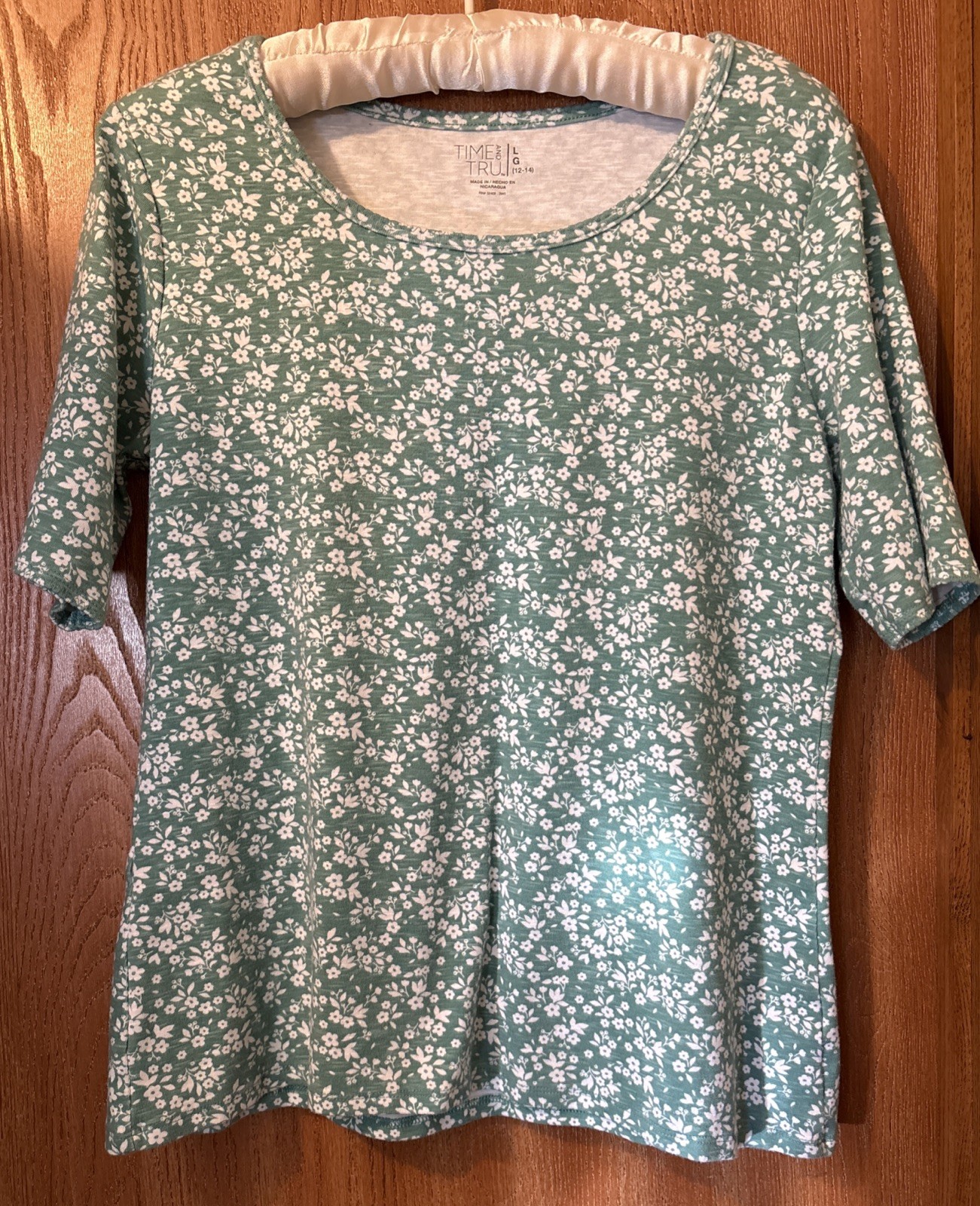 Women's Green & White Floral Short Sleeve Shirt - Size L (12-14) by Time and Tru
