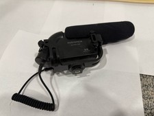Insignia  - On-Camera Shotgun Video Microphone - 03AS