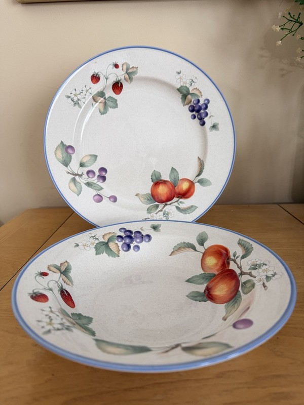 One Savoir Vivre LUSCIOUS 12" Dinner Plate JJ017 Painted Fruits White Japan