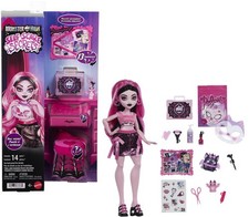 Mattel Collectible - Monster High Self-Scare Secrets Draculaura Fashion Doll A