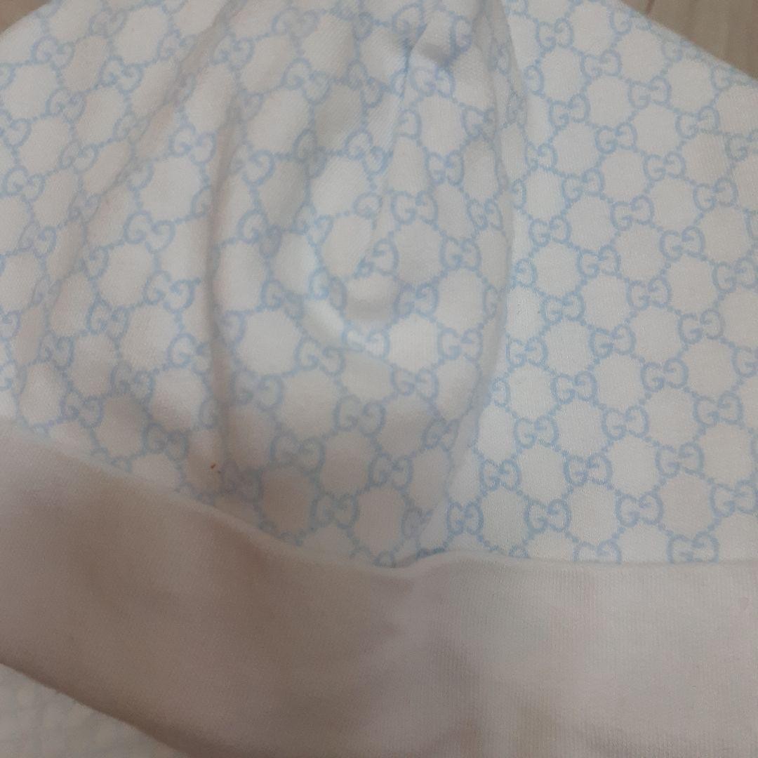 Gucci Baby Bib & Hat Set White Blue Monogram GG pattern Luxury infant Italy