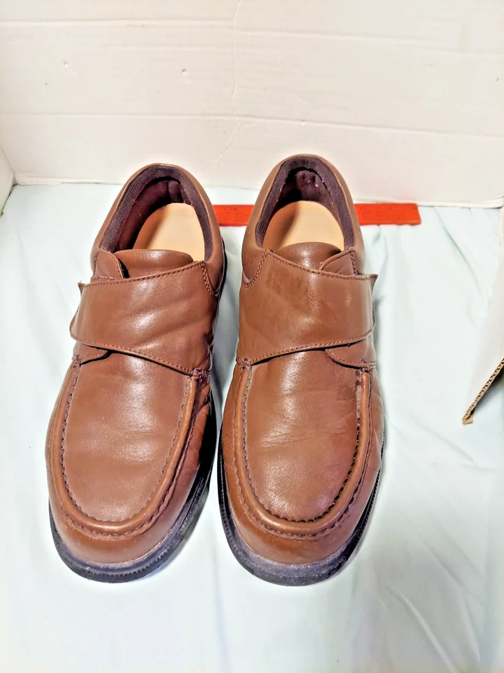 Hush Puppy Zapatos Hombre 10.5 AMPLIO, MARRÓN. Foto 2 de 4