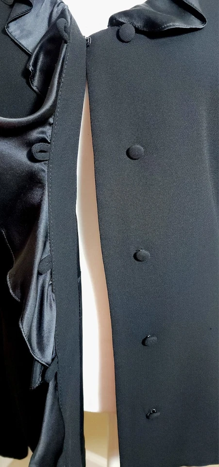 Blazer para mujer Talbots negro con volantes. Talla 20. Foto 3 de 4