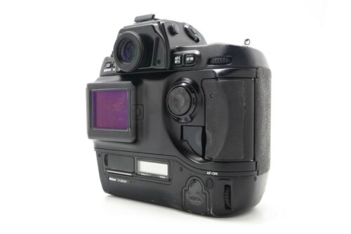 Nikon D1X 5.3MP F Mount Digital Camera Body - Picture 8 of 12