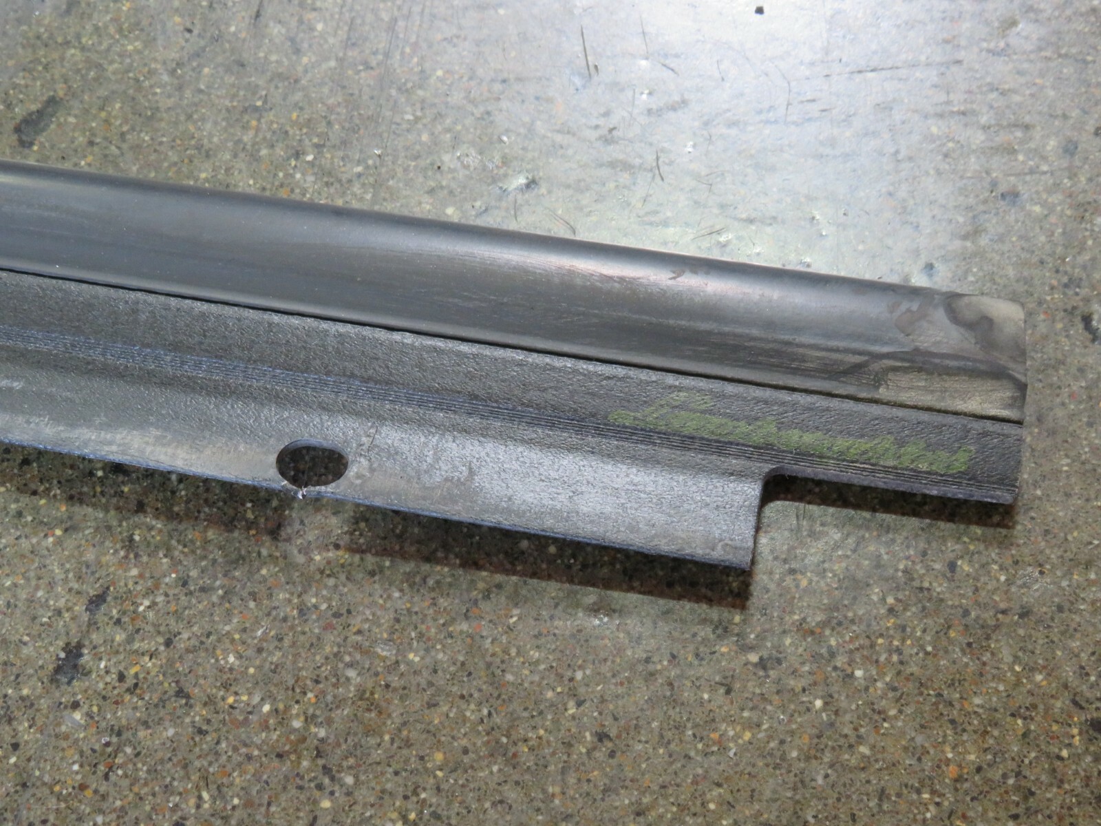 Lamborghini Gallardo Spyder, LH, Left, Outer Glass Scraper, Used, P/N 407837477