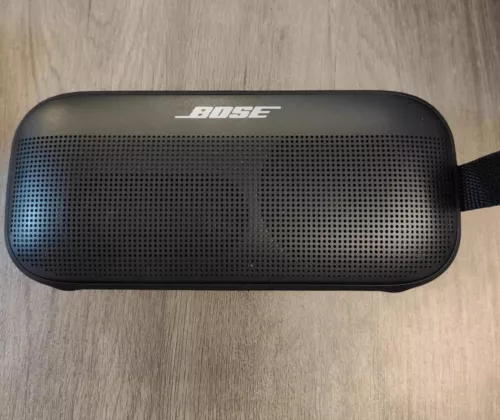 Bose SoundLink Flex SE Bluetooth Speaker: Waterproof Design - Picture 3 of 12