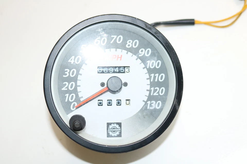 Ski-doo Mxz X 800 Zx 2002 velocímetro medidor pantalla Speedo 6.945 millas Foto 2 de 4