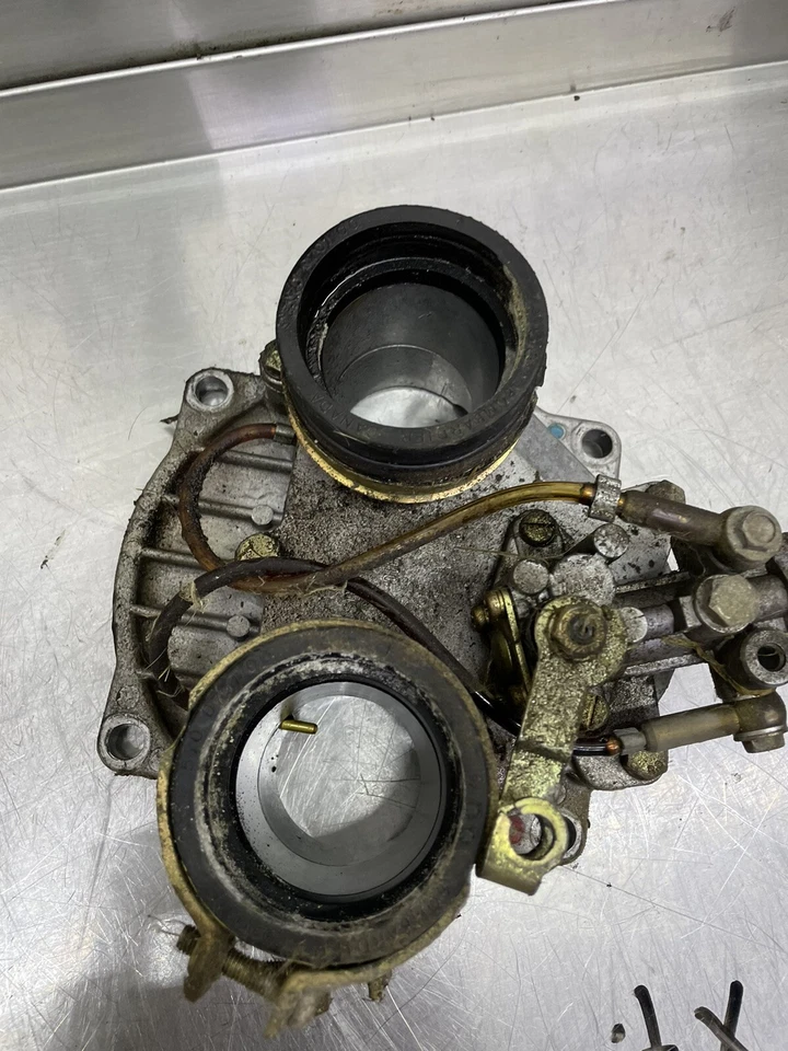 98 99 1998 SKI-DOO Summit X 670 Ho bomba de aceite OEM CUBIERTA DE VÁLVULA ROTATIVA 420810490 Foto 2 de 4