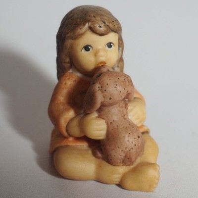 Goebel Figur Mädchen mit Hund Porzellan Limpke Vintage Sammlerstück 4cm Top