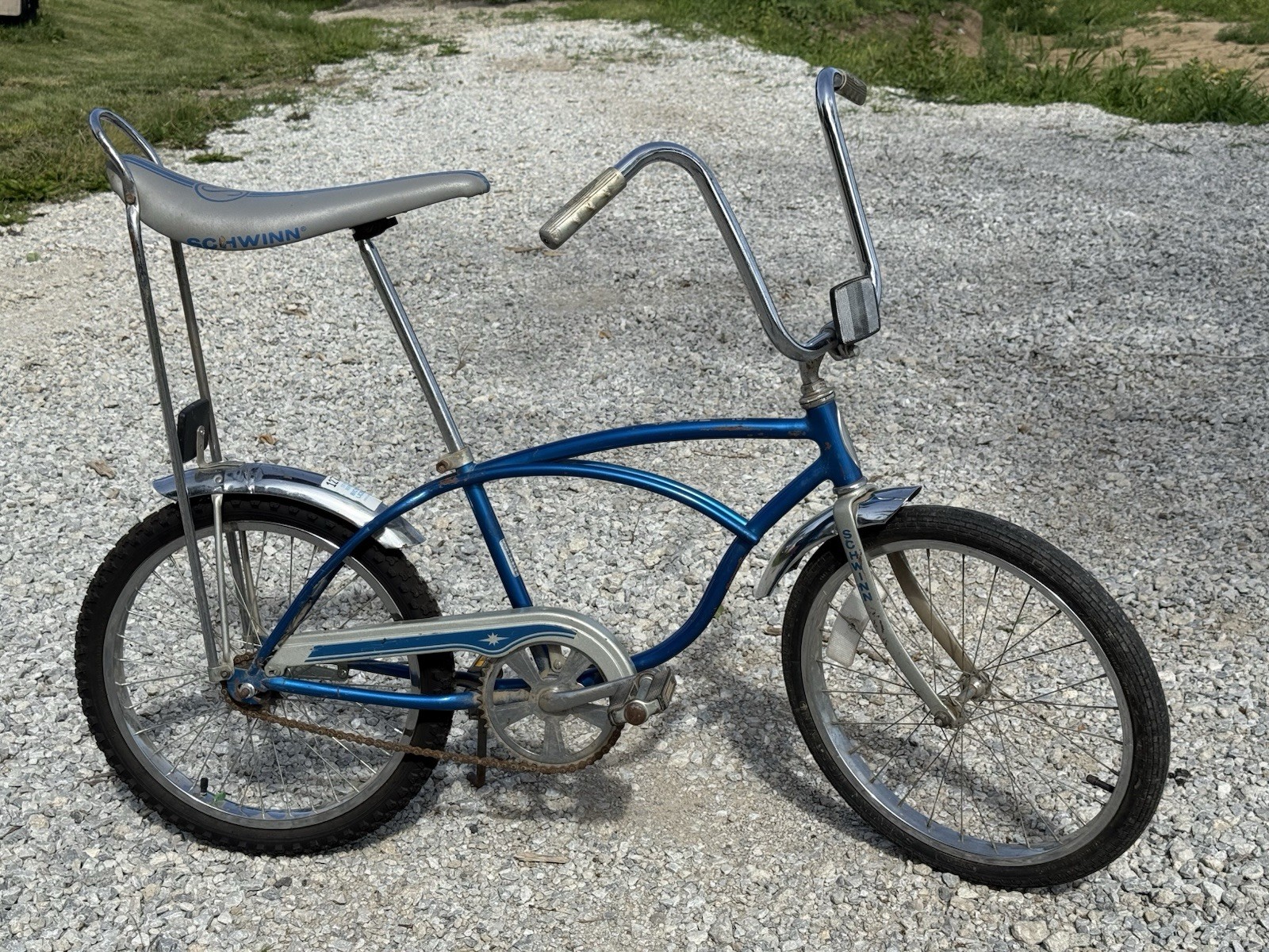 (Used) 1977 Blue Silver Schwinn Stingray Bmx Vintage Muscle Bike Bicycle Chicago (600.00 USD) (Used) 1977 Blue Silver Schwinn Stingray Bmx Vintage Muscle Bike Bicycle Chicago (600.00 USD)