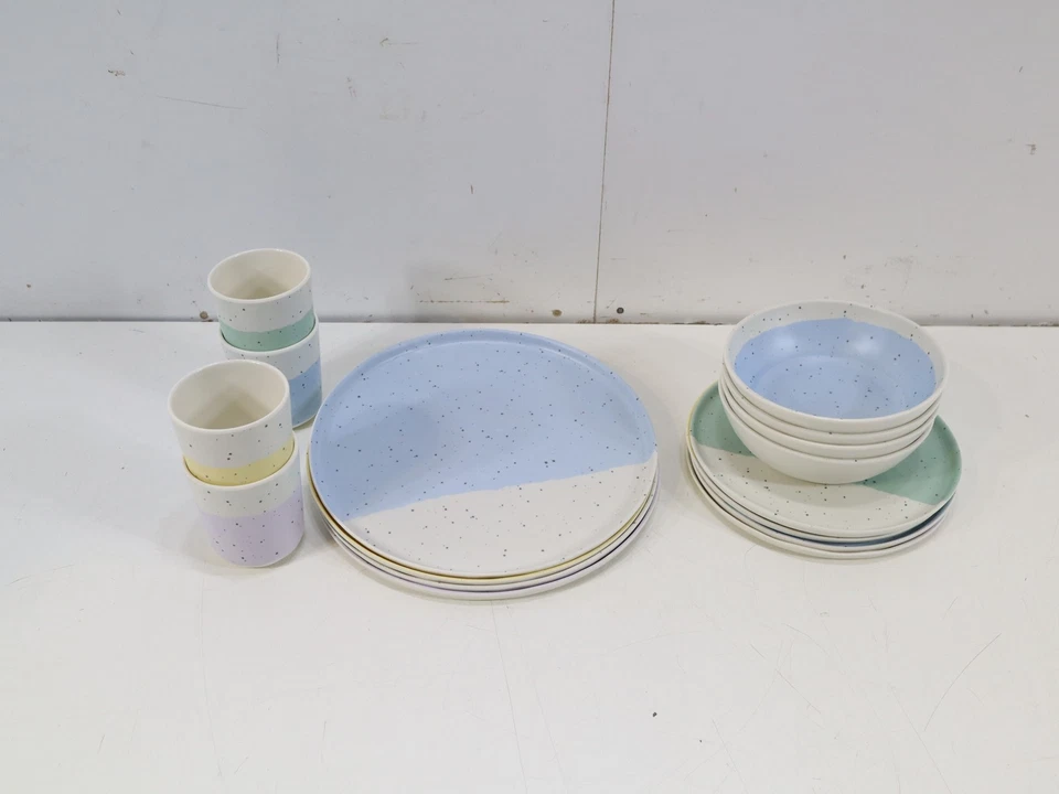 Bo-Camp Annecy Geschirrset multi 16-teilig Campinggeschirr Essgeschirr