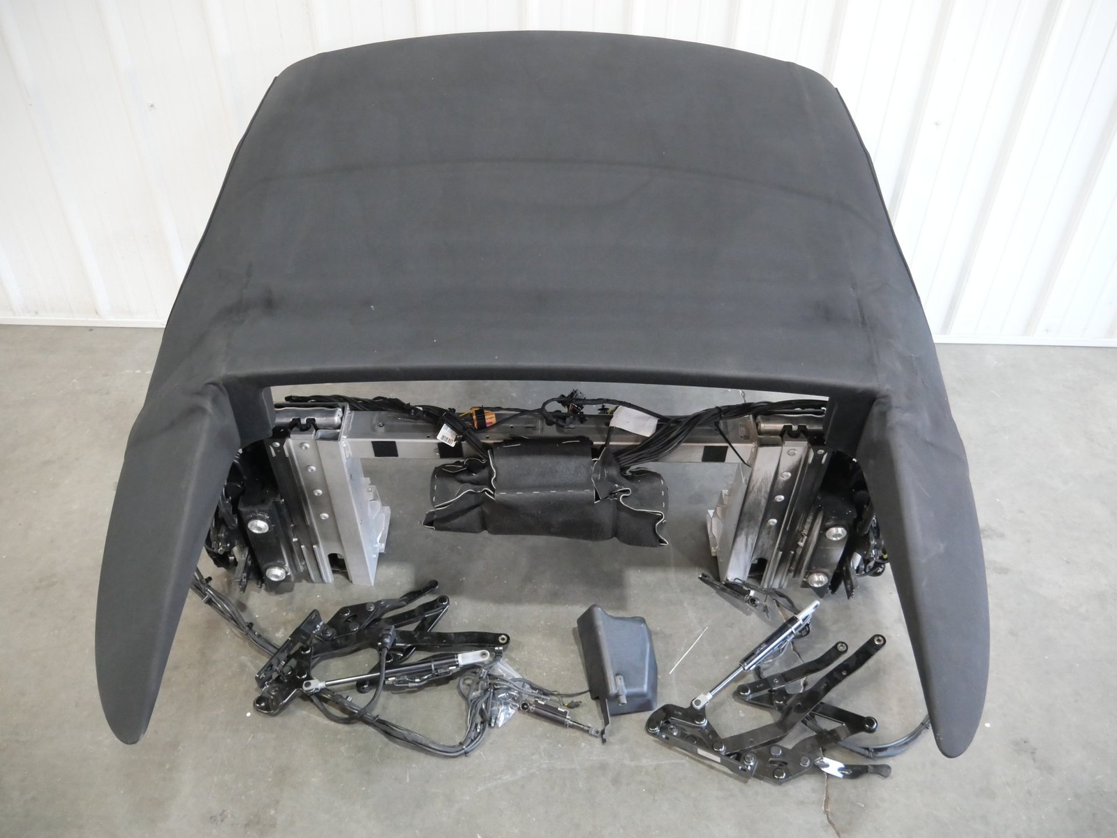 Audi R8 Spyder 2017-2023 Convertible top P/N 4S7871009