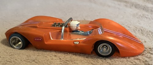 Slot car vintage modello Cox La Cucharacha