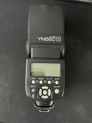 Yongnuo YN-560 Mark III - Systemblitz mit integriertem Funkauslöser - Sehr gut
