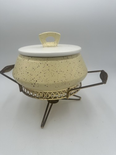 VTG 1950’s Yellow Speckled Pottery Covered Casserole Warmer Server 3pm - Picture 2 of 9